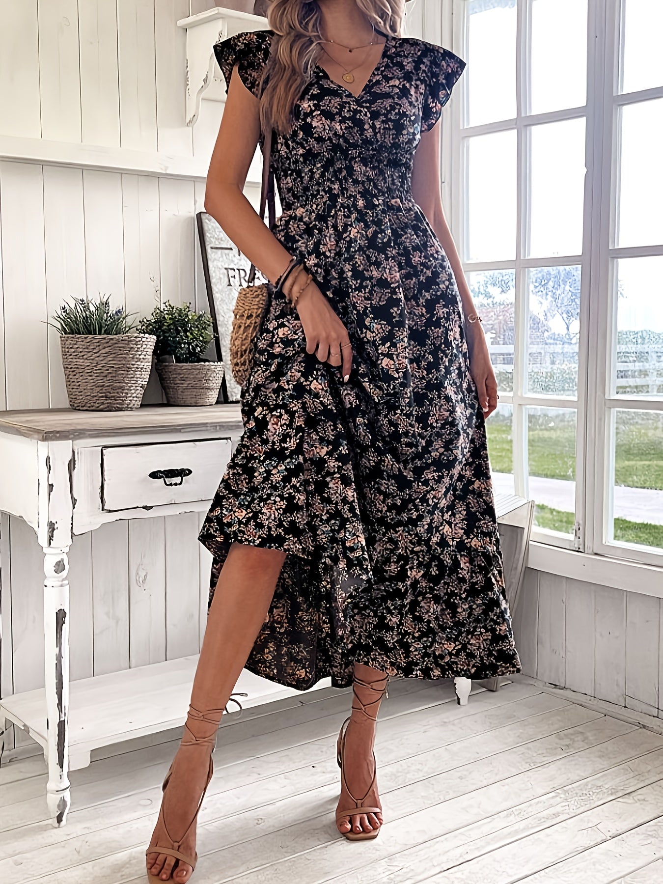 Livia™ | Kwiatowa Sukienka z Falbaną