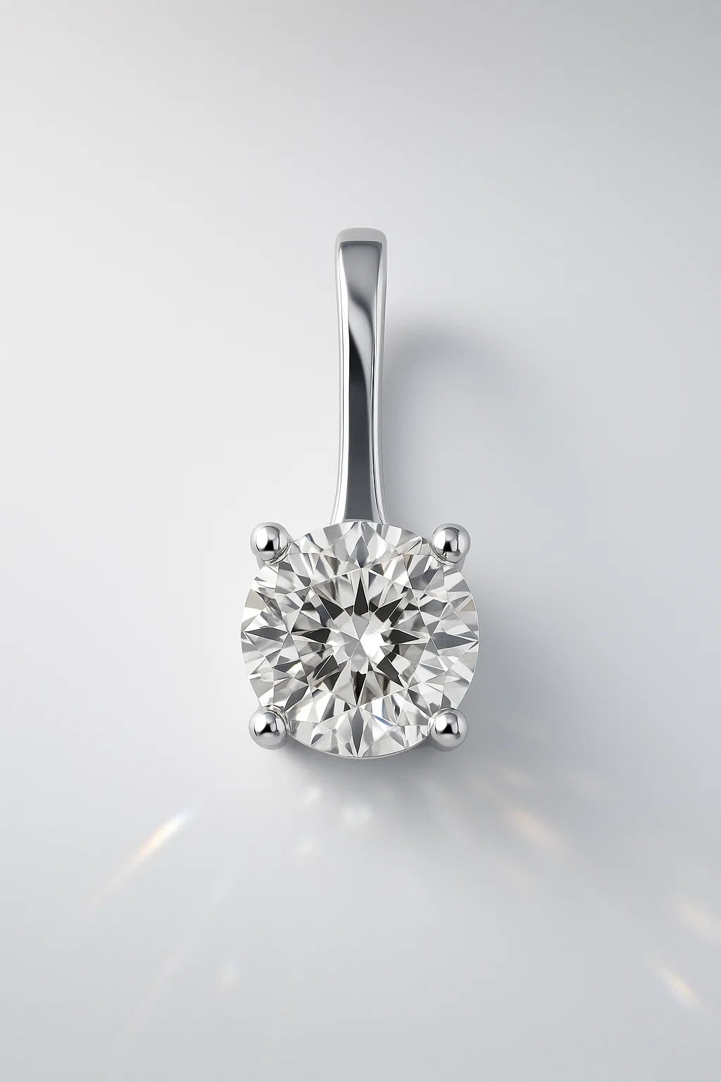 Diamant met hanger
